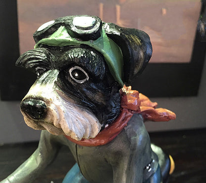 Fralla Rider – stilren figur på scooter (finns i 3 hundraser)